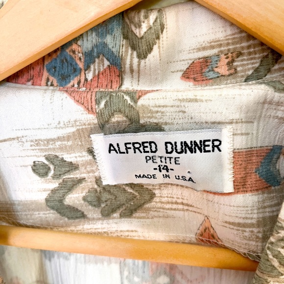 Alfred Dunner Women’s Single Button Blazer SouthWestern Aztec, Size 14 Petite - Picture 5 of 7